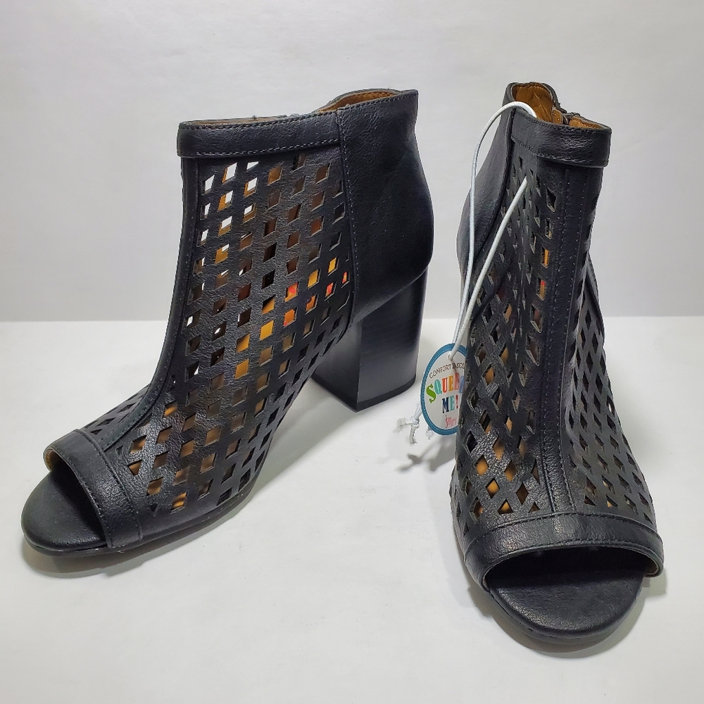 NWT JellyPop Terrence Caged Open Toe Ankle Boots 3" Heel Black Womens Size 8